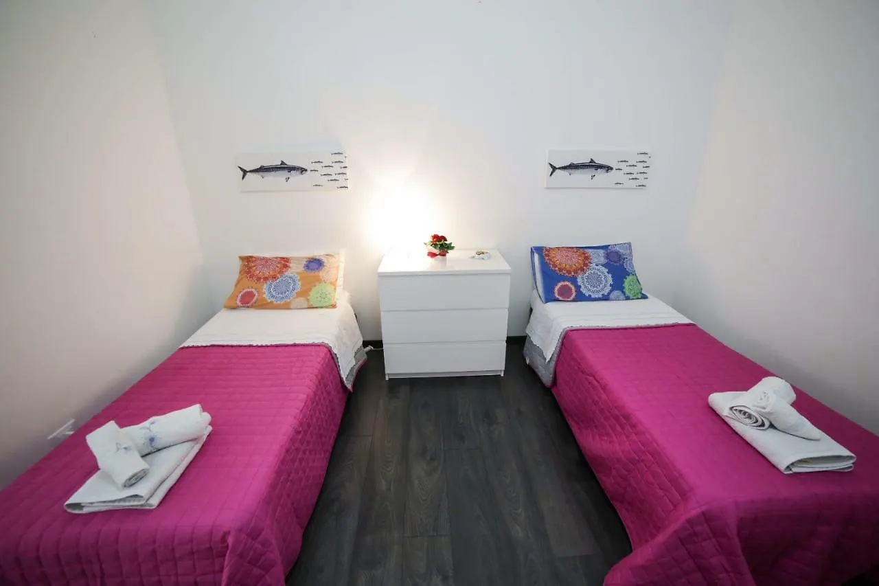Amazing Politeama House Apartment Palermo 0*,